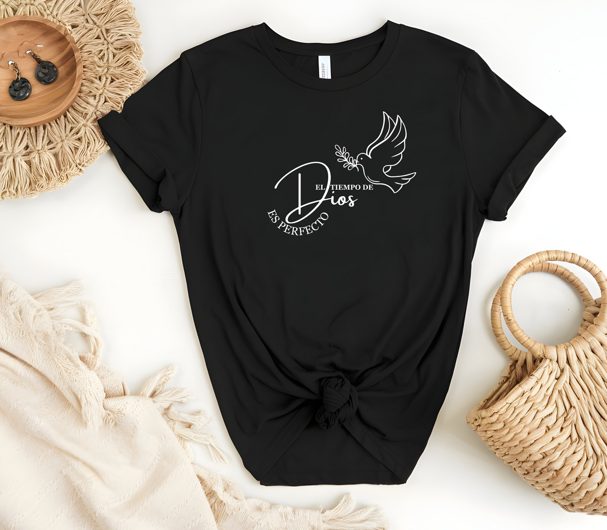 Faith Based Woman’s T-Shirt featuring the positive Spanish message “El Tiempo De Dios Es Perfecto with a dove.